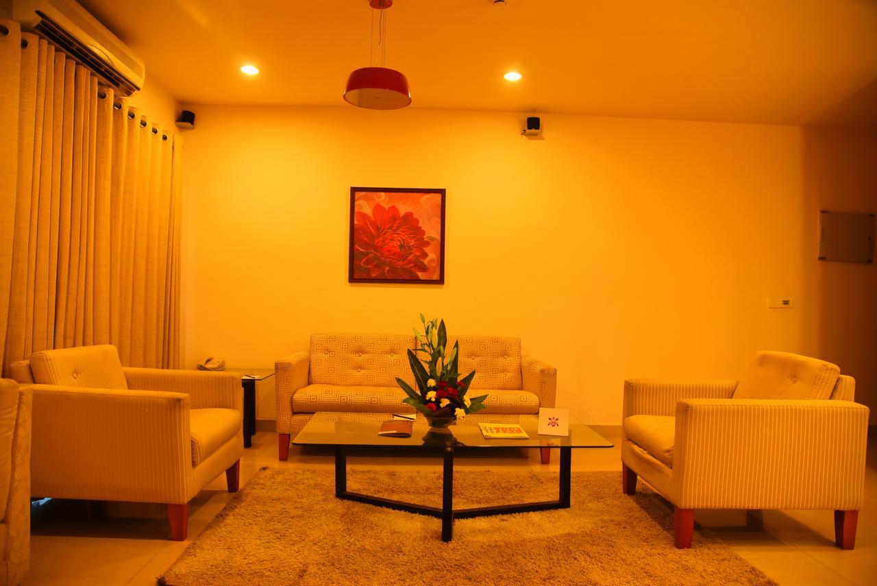 Royal Orchid Suites Whitefield Bangalore Bagian luar foto