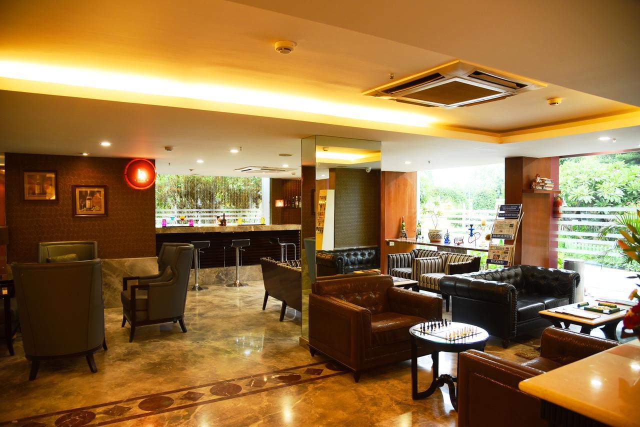 Royal Orchid Suites Whitefield Bangalore Bagian luar foto